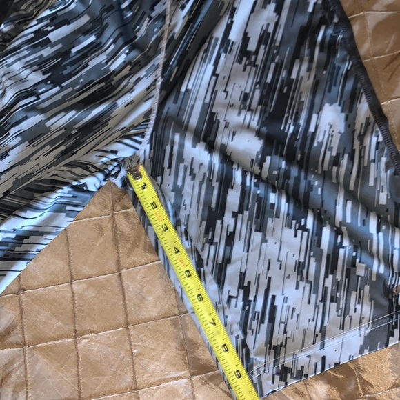 Nike Dry Fit Basketball Shorts-Large (Boys) - Picture 4 of 6